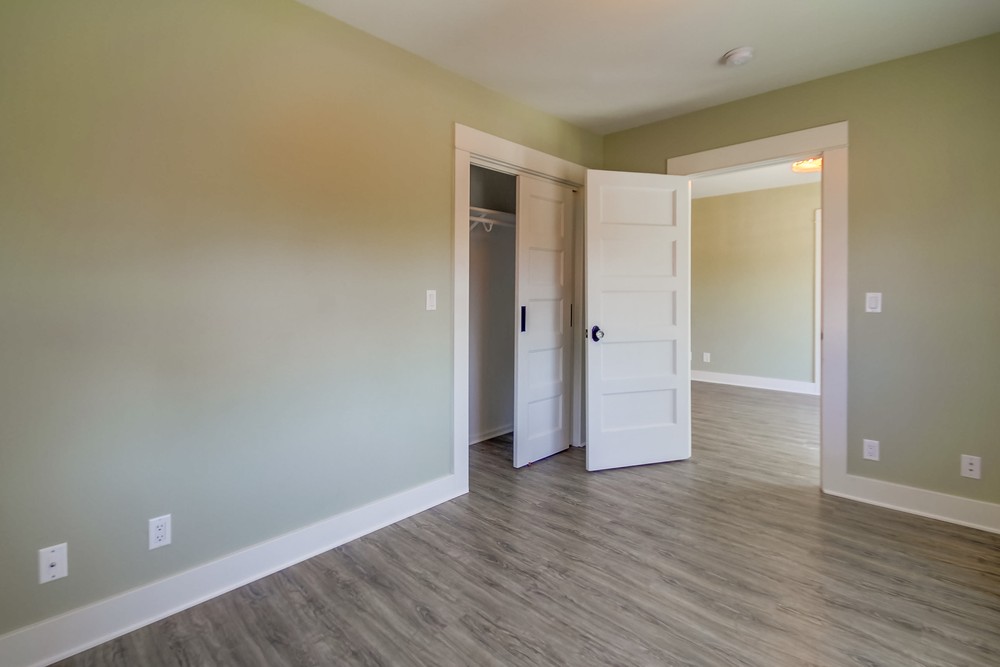 Virtual tour photo 35 of 60 for 1409 Brookes Ave