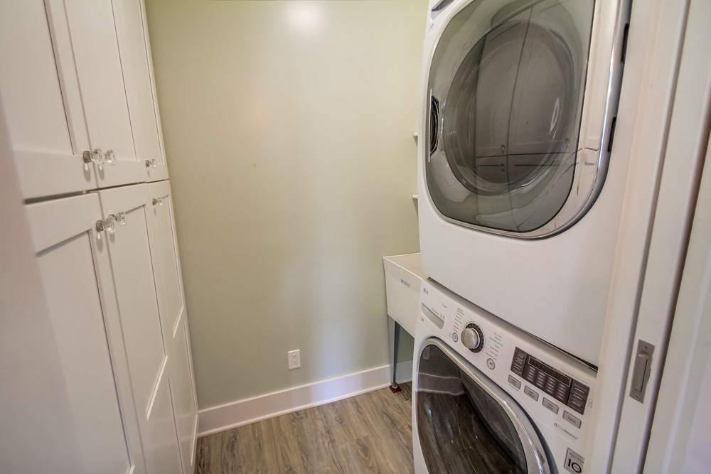 Virtual tour photo 38 of 60 for 1409 Brookes Ave