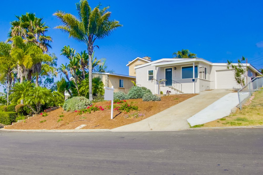 Virtual tour photo 4 of 45 for 1412 Frankfort St