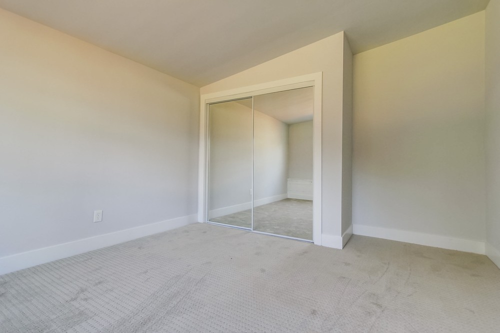 Virtual tour photo 27 of 45 for 1412 Frankfort St