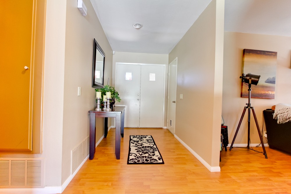 Virtual tour photo 11 of 38 for 14129 Los Nietos Ave