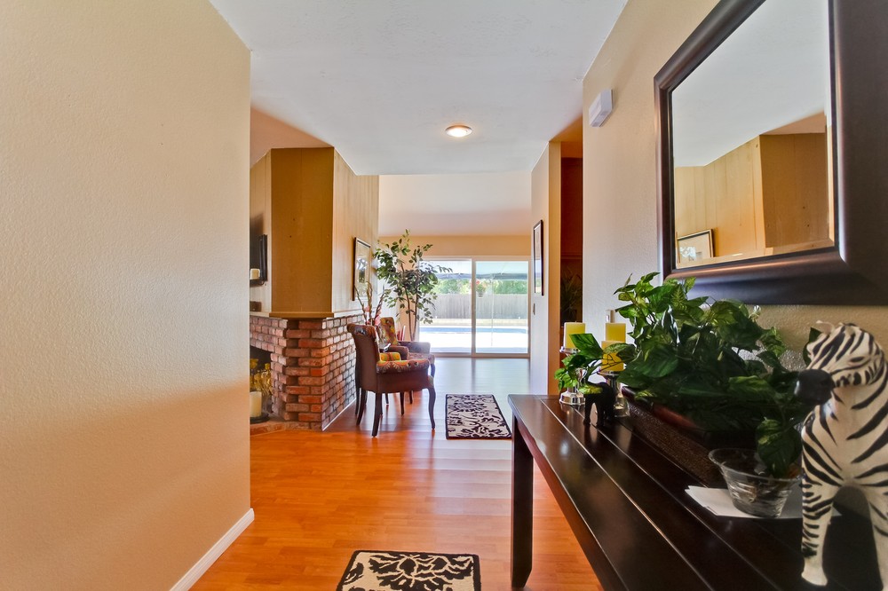 Virtual tour photo 12 of 38 for 14129 Los Nietos Ave