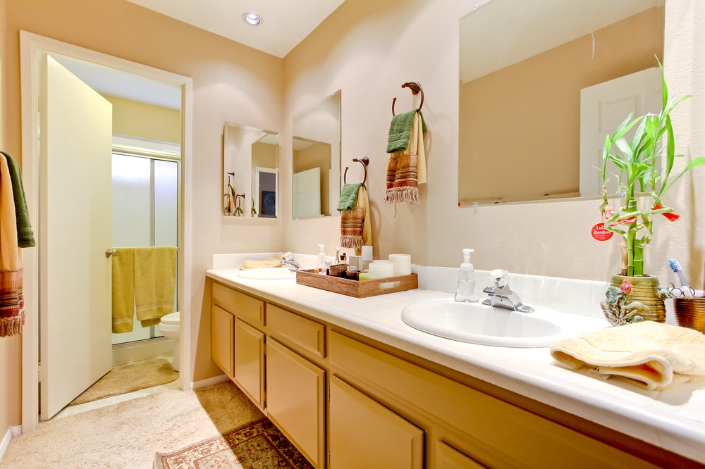 Virtual tour photo 23 of 38 for 14129 Los Nietos Ave