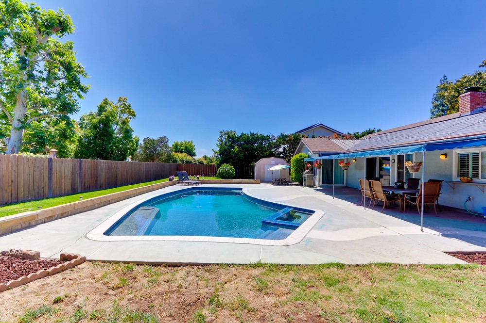 Virtual tour photo 34 of 38 for 14129 Los Nietos Ave