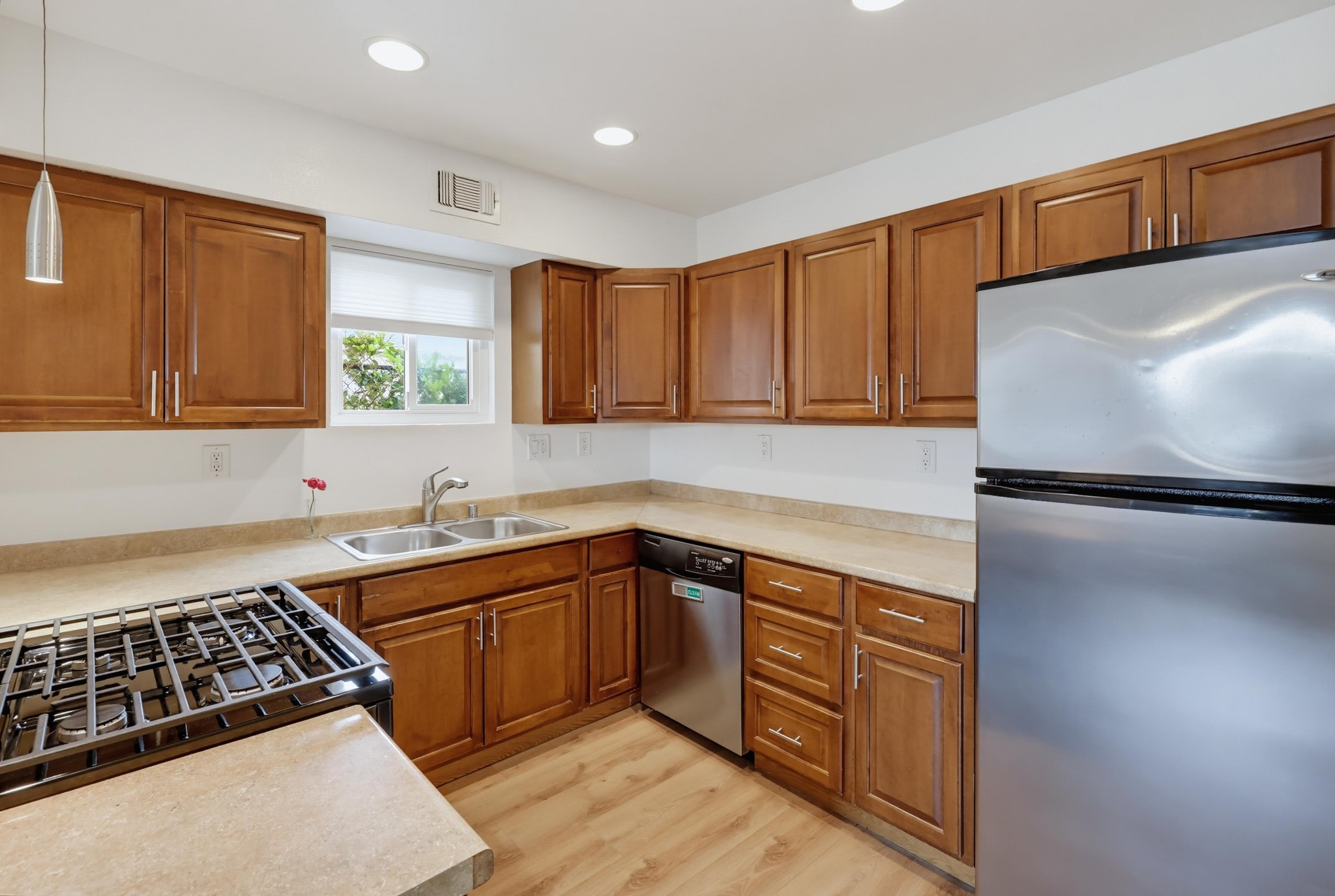 Virtual tour photo 16 of 45 for 1414 Grand Ave