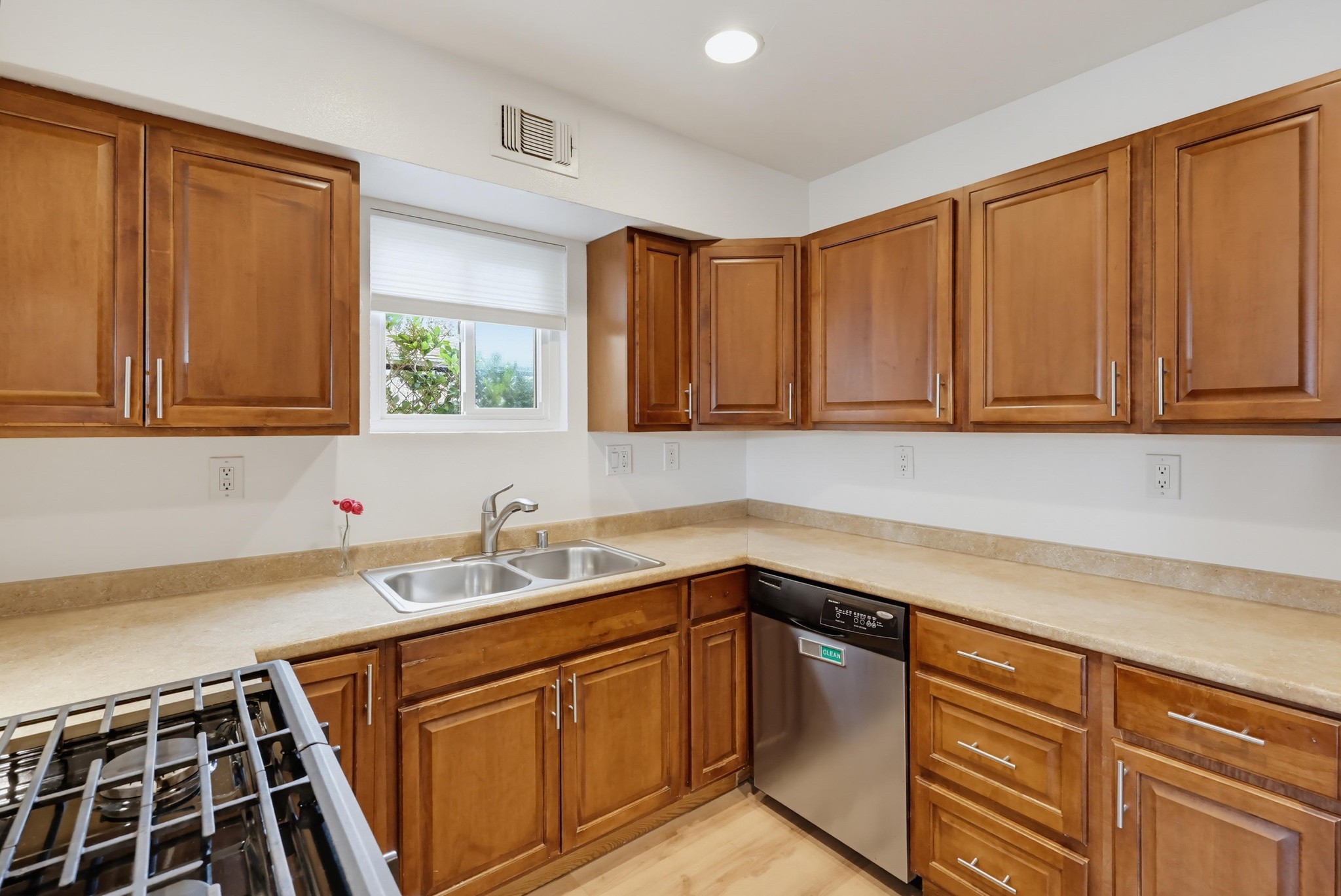 Virtual tour photo 17 of 45 for 1414 Grand Ave
