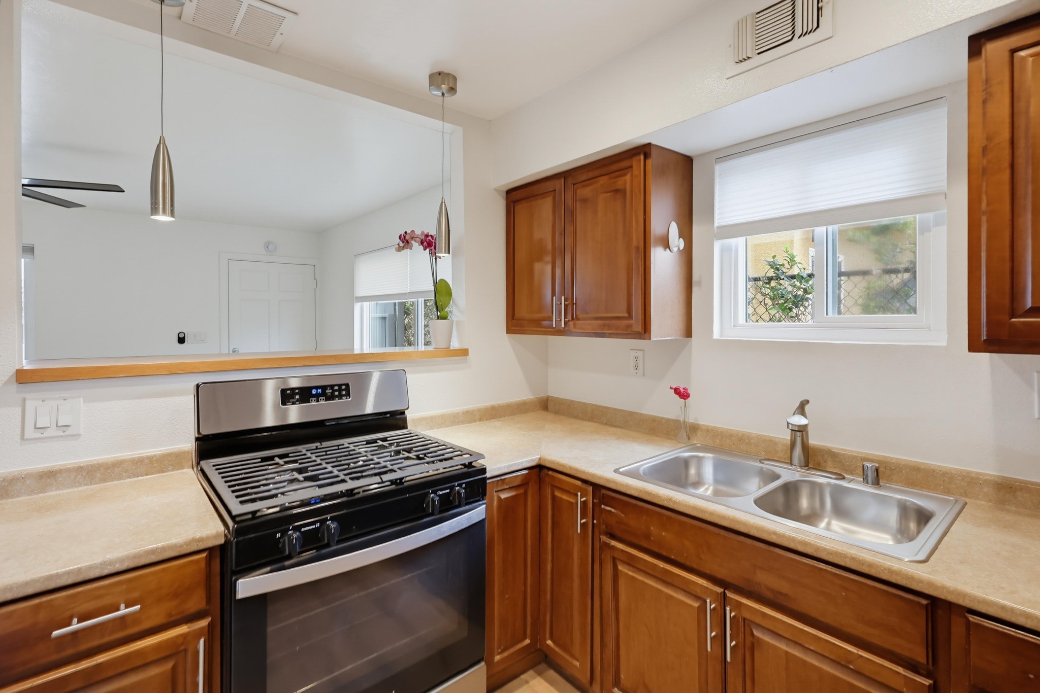 Virtual tour photo 19 of 45 for 1414 Grand Ave