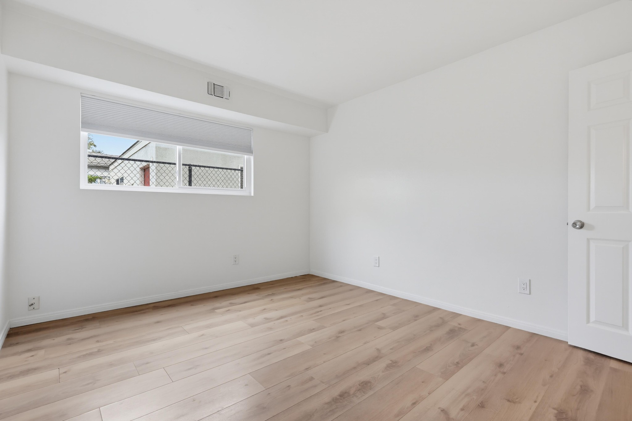 Virtual tour photo 26 of 45 for 1414 Grand Ave