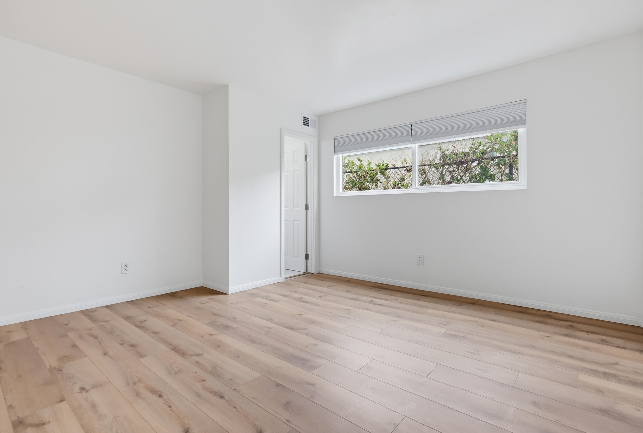 Virtual tour photo 33 of 45 for 1414 Grand Ave