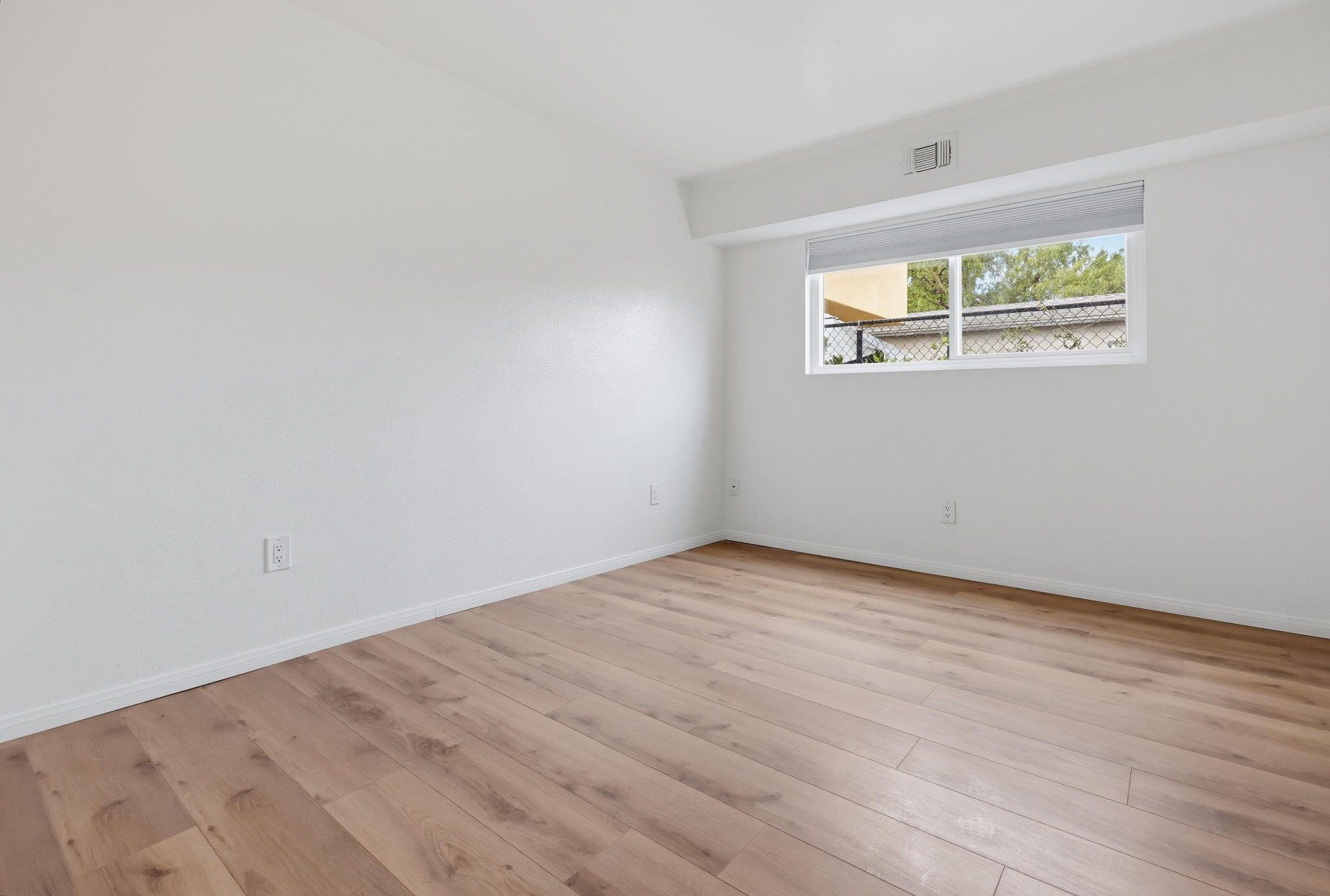 Virtual tour photo 38 of 45 for 1414 Grand Ave