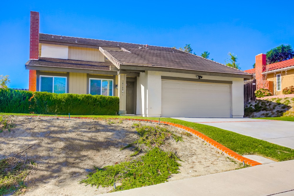 Virtual tour photo 4 of 59 for 14140 Barrymore St
