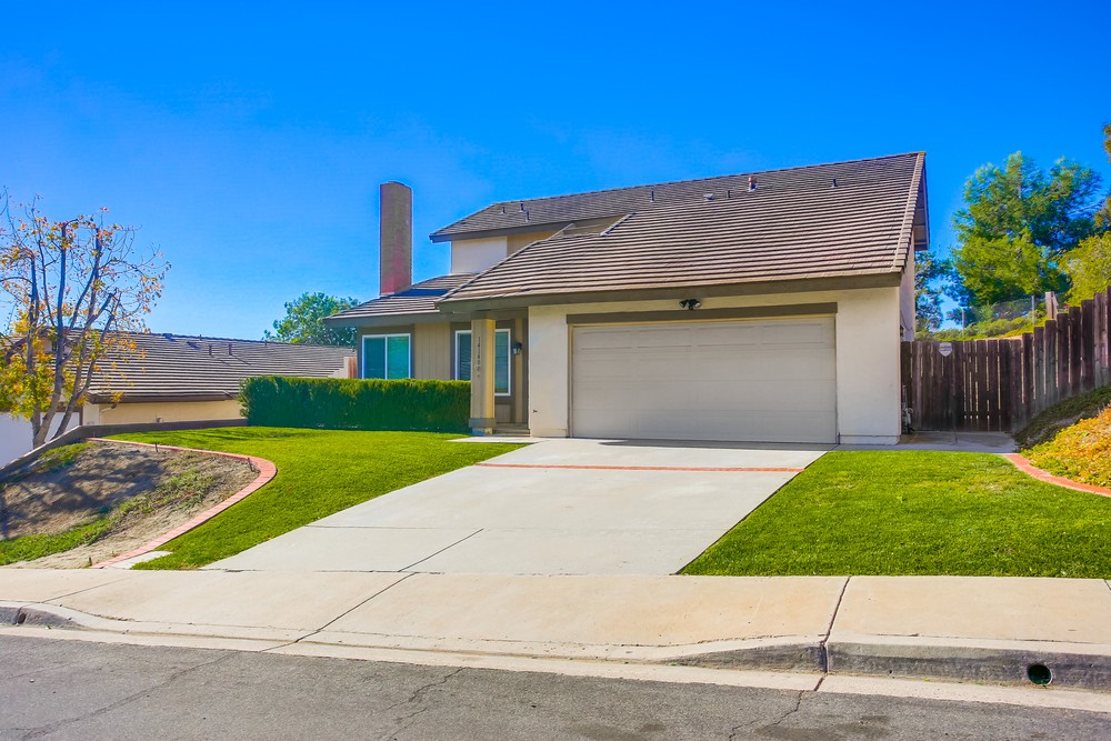 Virtual tour photo 5 of 59 for 14140 Barrymore St