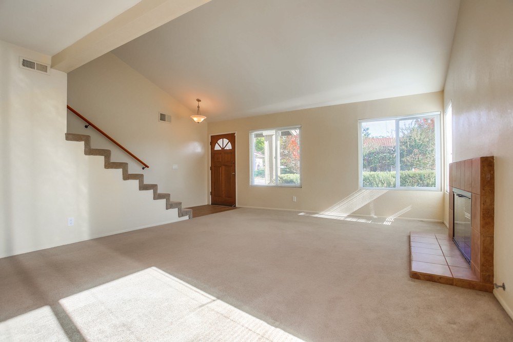 Virtual tour photo 12 of 59 for 14140 Barrymore St