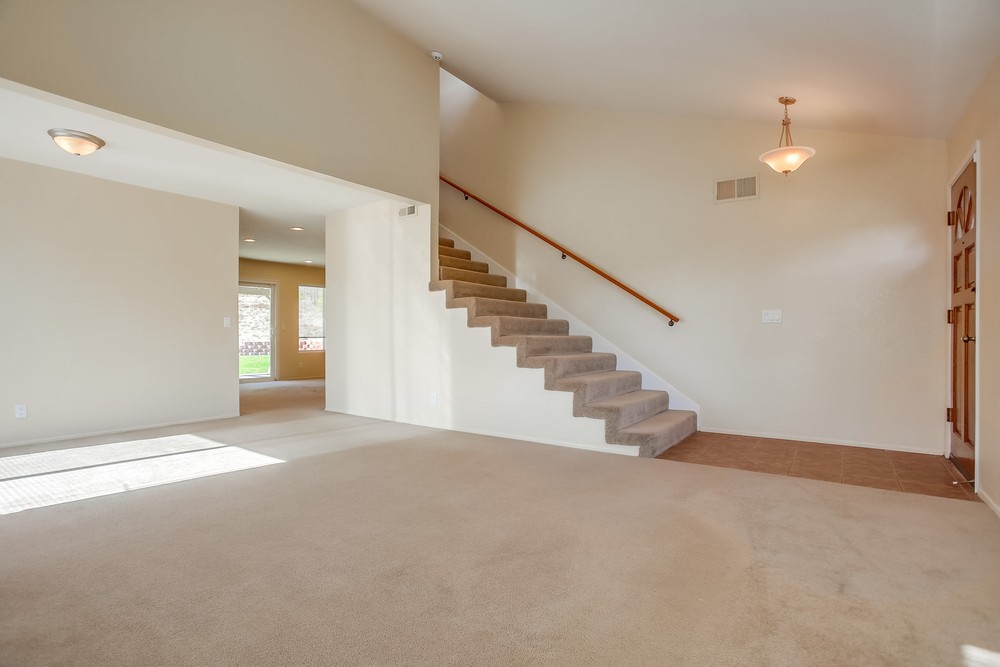 Virtual tour photo 13 of 59 for 14140 Barrymore St