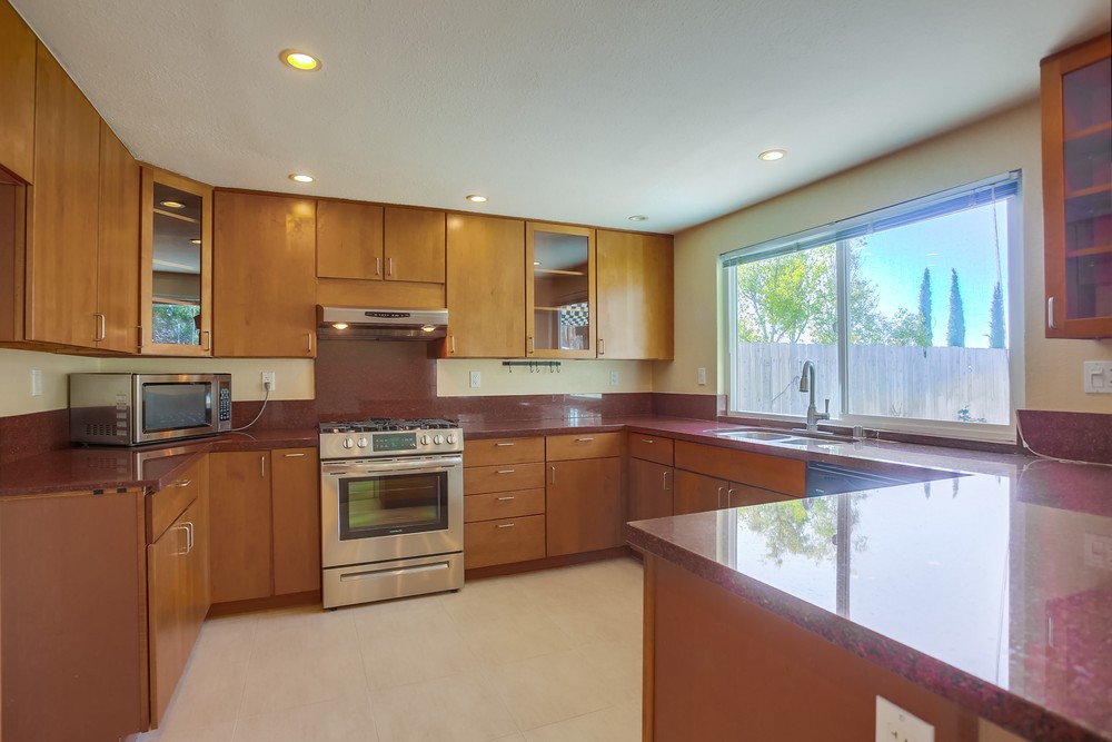 Virtual tour photo 18 of 59 for 14140 Barrymore St