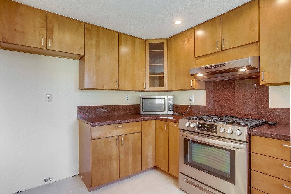 Virtual tour photo 22 of 59 for 14140 Barrymore St