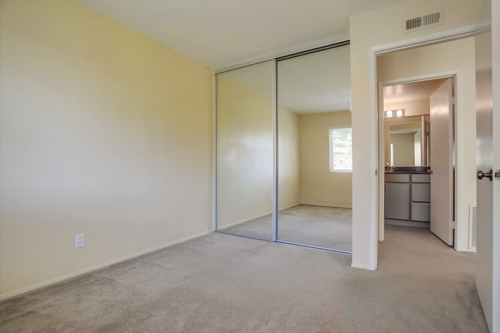 Virtual tour photo 25 of 59 for 14140 Barrymore St