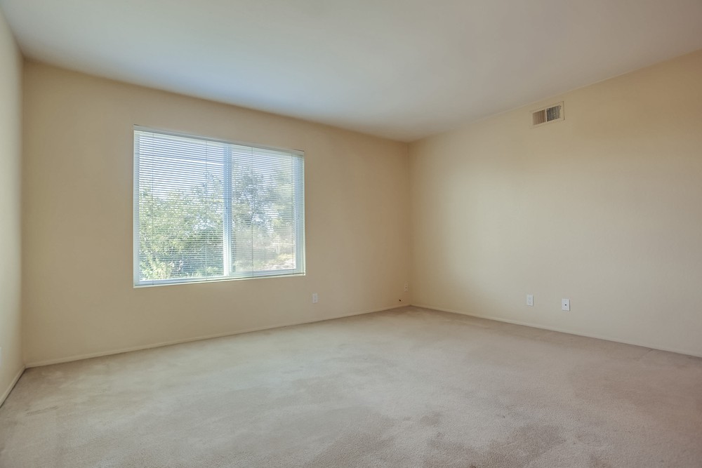 Virtual tour photo 31 of 59 for 14140 Barrymore St