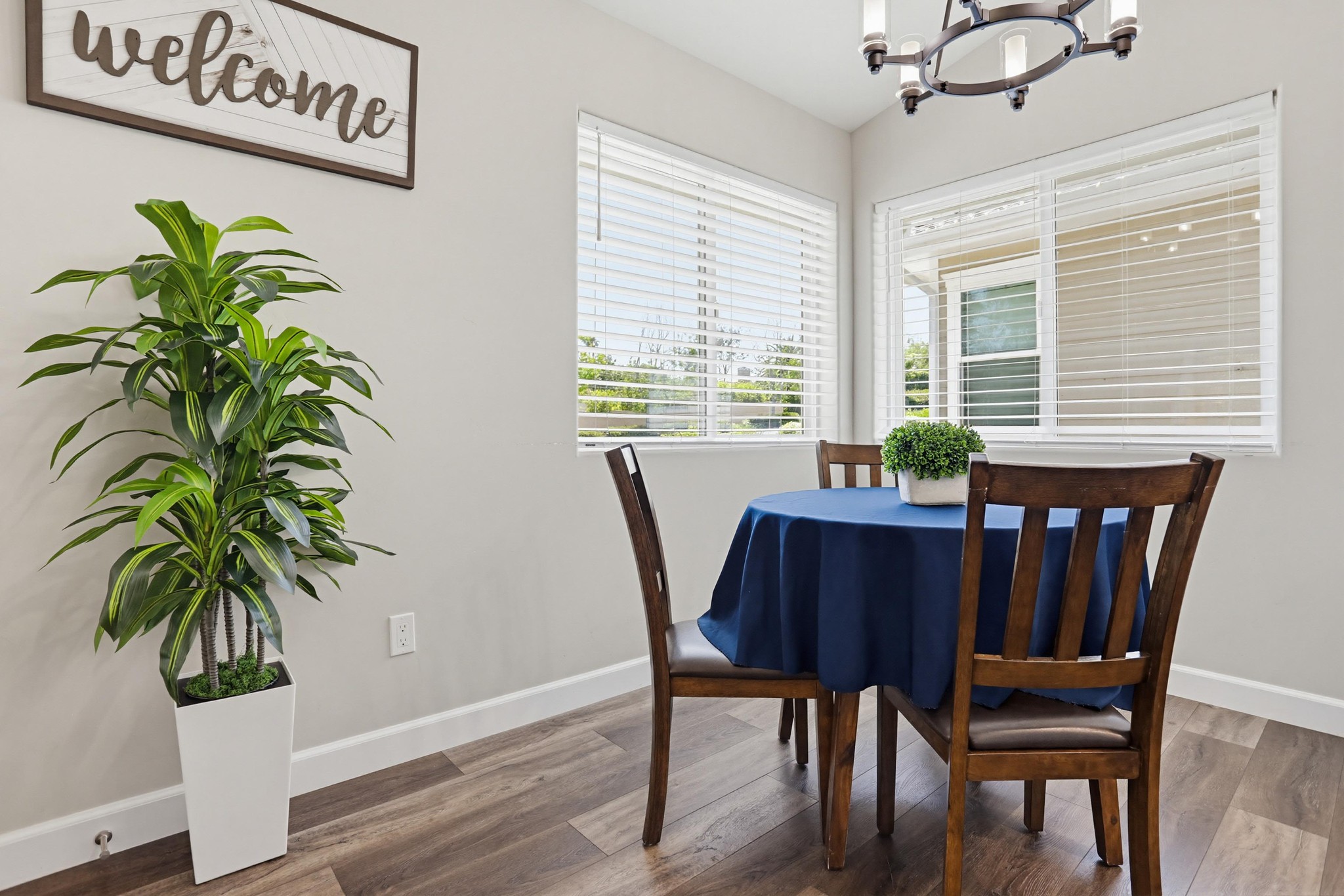 Virtual tour photo 11 of 30 for 14142 Del Poniente Rd