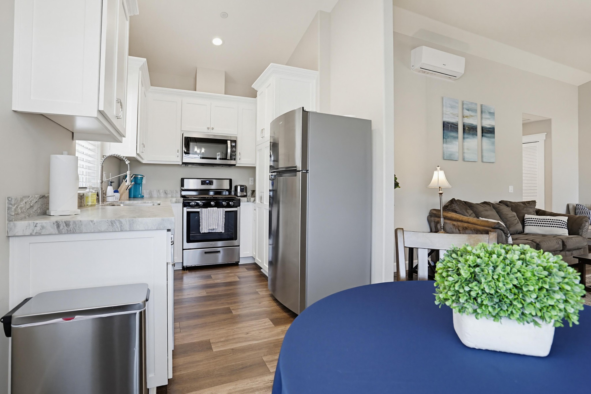 Virtual tour photo 13 of 30 for 14142 Del Poniente Rd