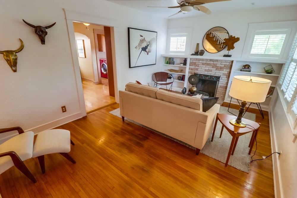 Virtual tour photo 8 of 33 for 1416 Tyler Ave
