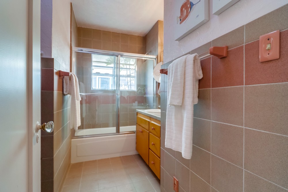 Virtual tour photo 29 of 33 for 1416 Tyler Ave