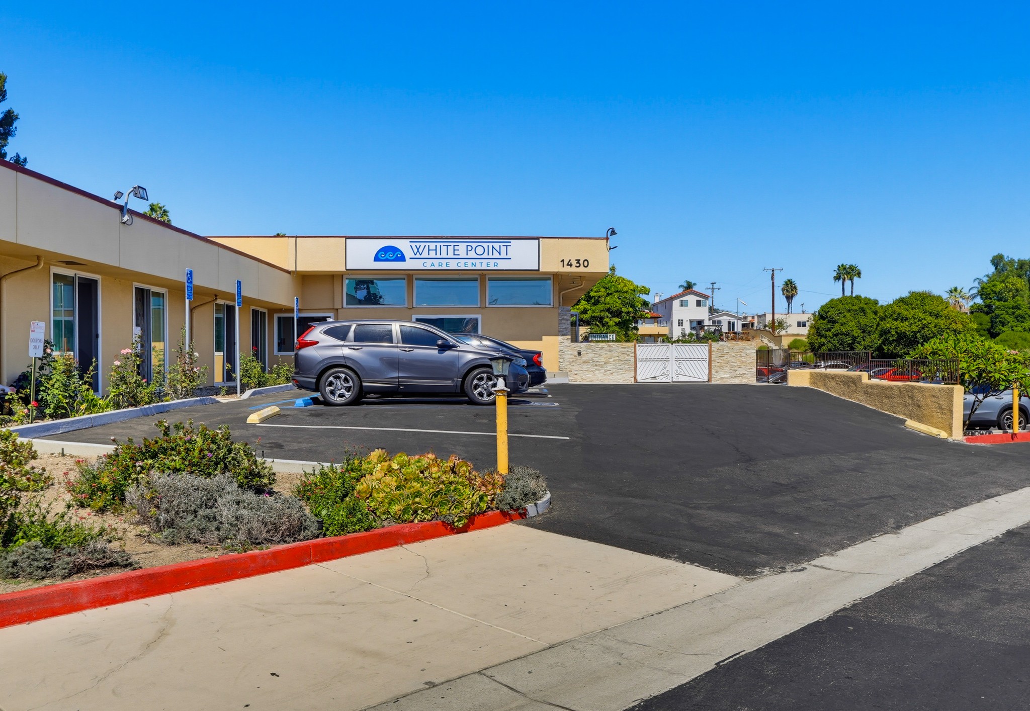 Virtual tour photo 1 of 75 for 1416 W 6th St