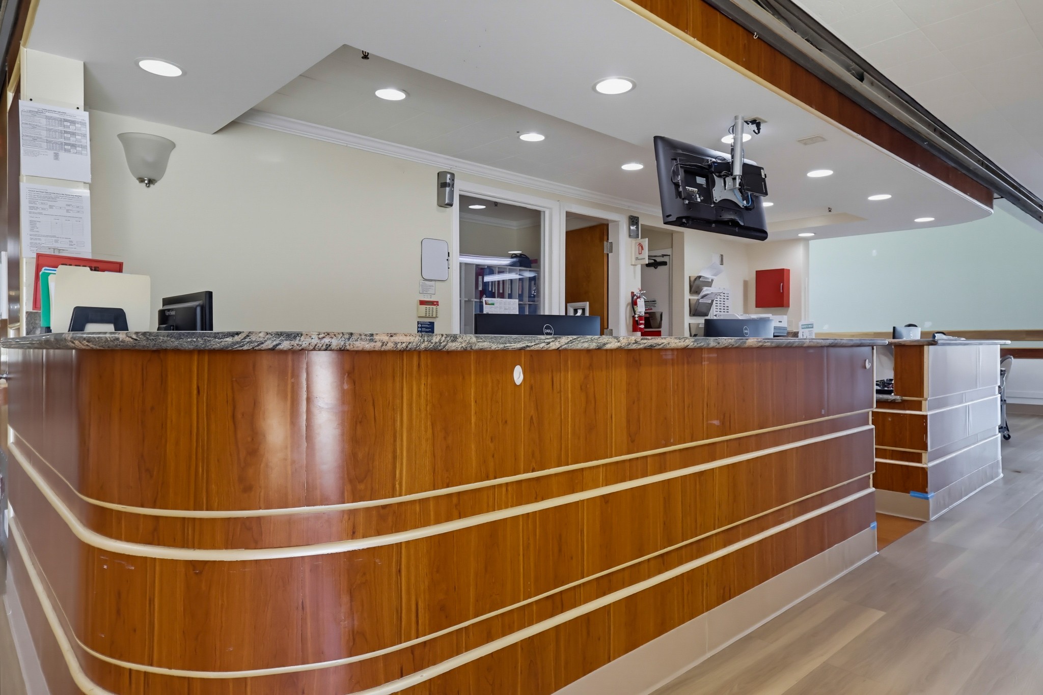 Virtual tour photo 12 of 75 for 1416 W 6th St