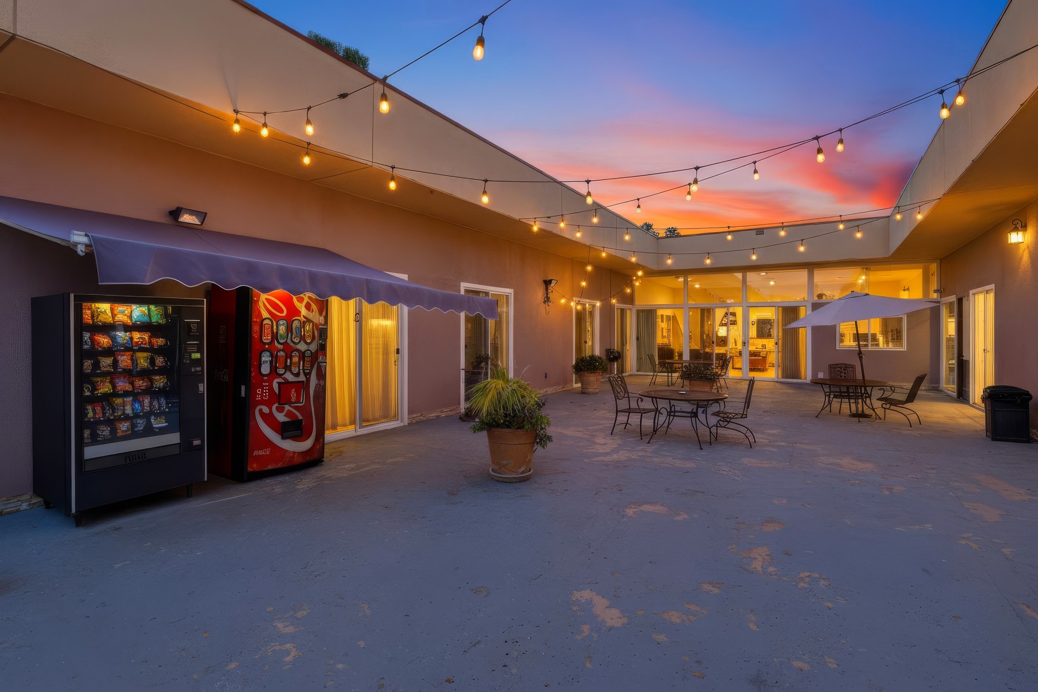 Virtual tour photo 75 of 75 for 1416 W 6th St