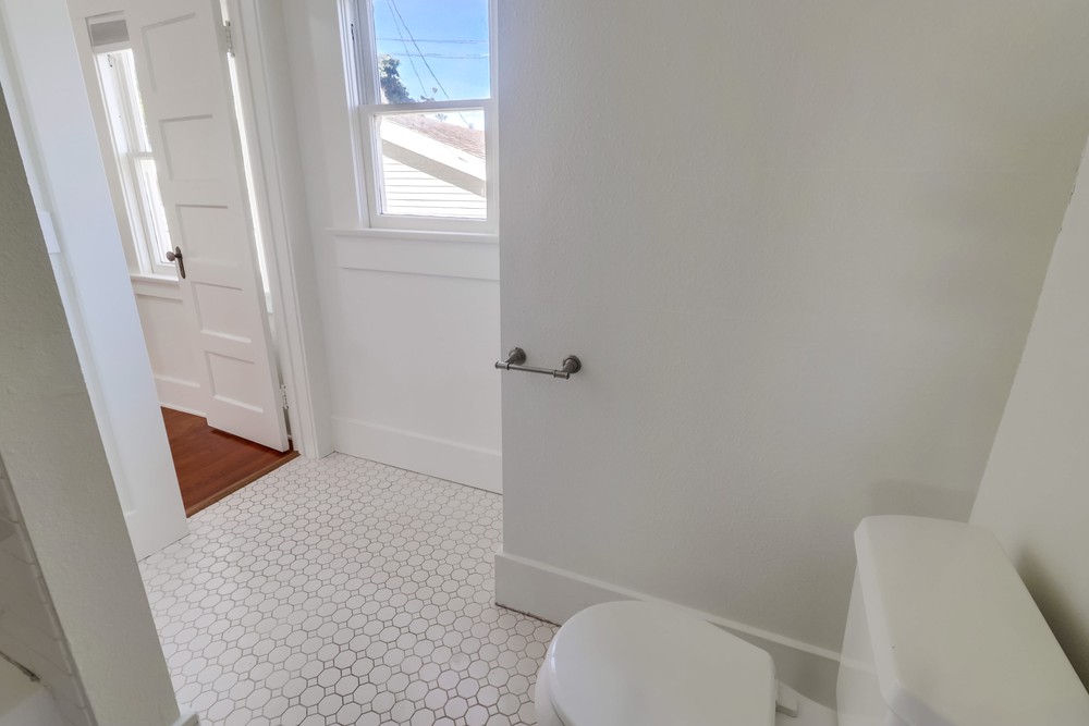 Virtual tour photo 19 of 46 for 1420 Dale St