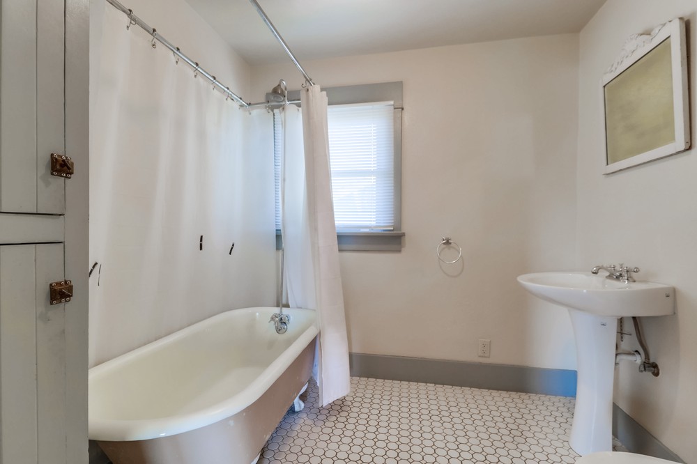 Virtual tour photo 30 of 46 for 1420 Dale St