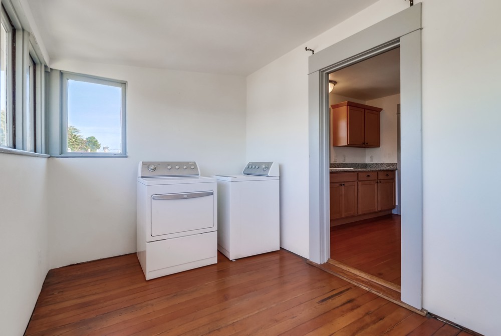 Virtual tour photo 33 of 46 for 1420 Dale St