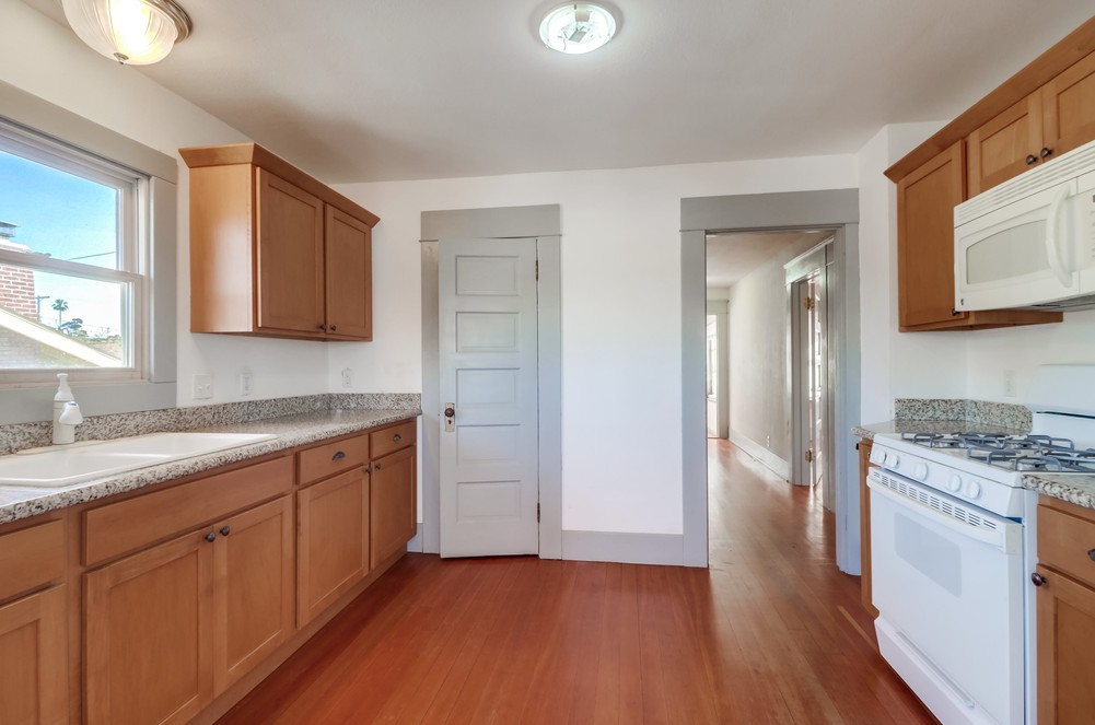 Virtual tour photo 34 of 46 for 1420 Dale St