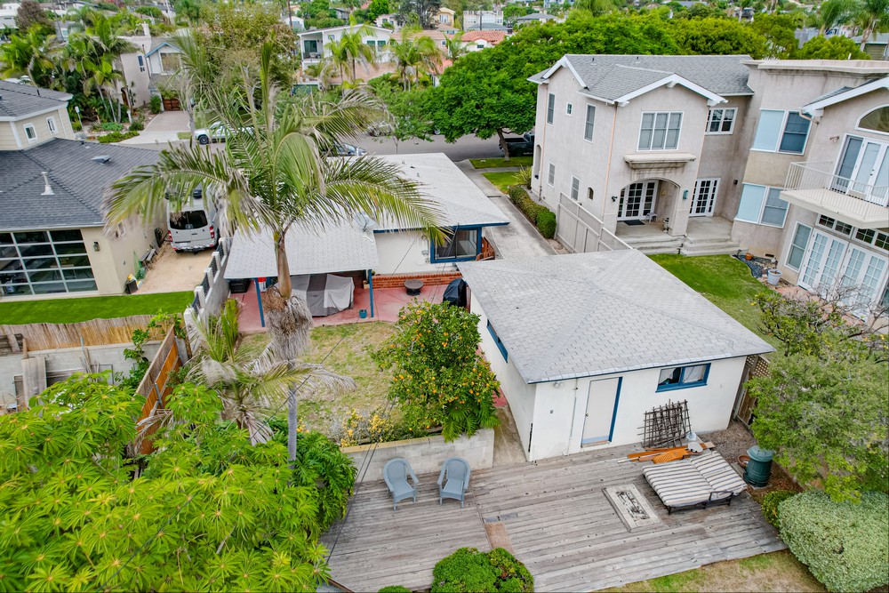 Virtual tour photo 17 of 38 for 1421 Law St