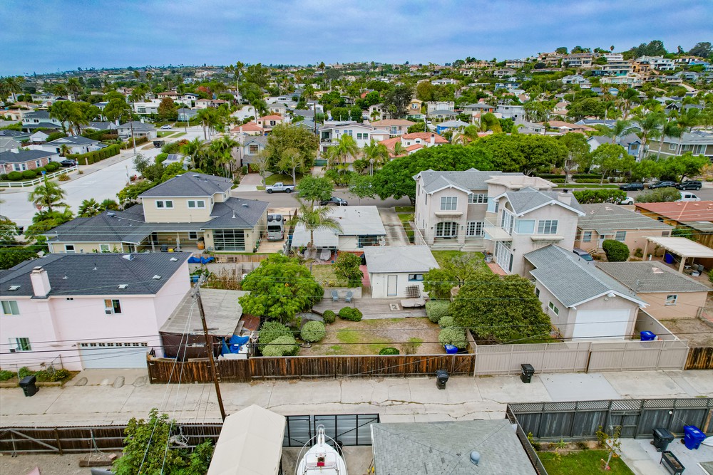 Virtual tour photo 38 of 38 for 1421 Law St