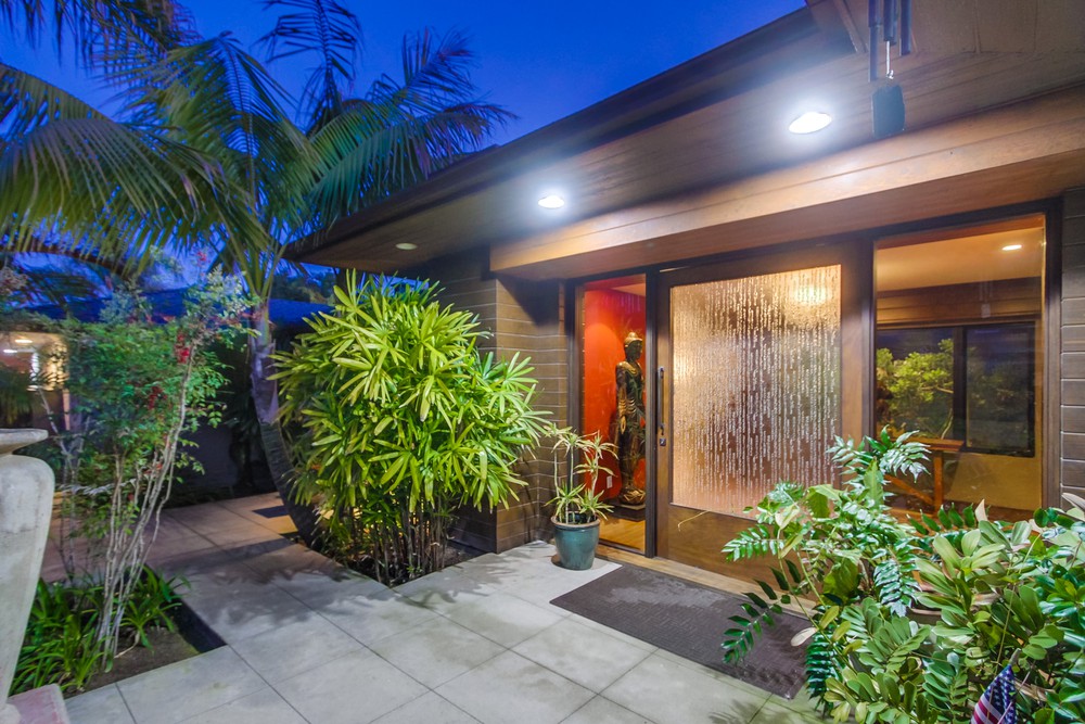 Virtual tour photo 10 of 145 for 1423 Savoy Cir
