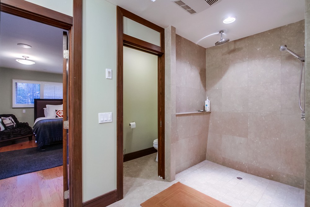 Virtual tour photo 89 of 145 for 1423 Savoy Cir