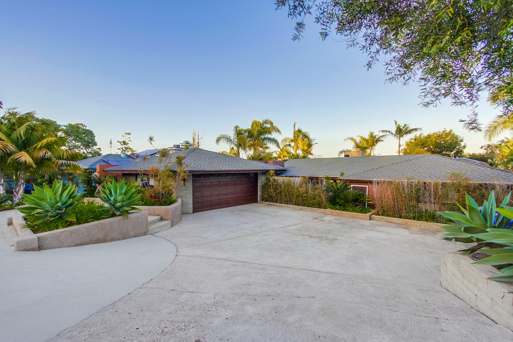 Virtual tour photo 117 of 145 for 1423 Savoy Cir