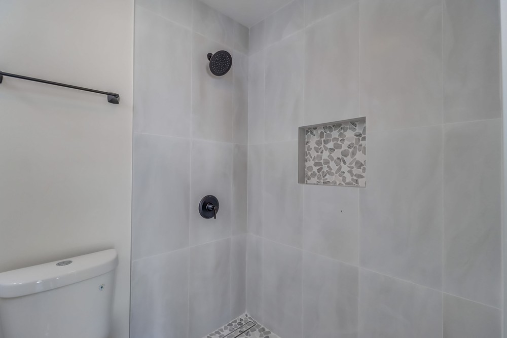Virtual tour photo 31 of 46 for 1430 Eboe Ave