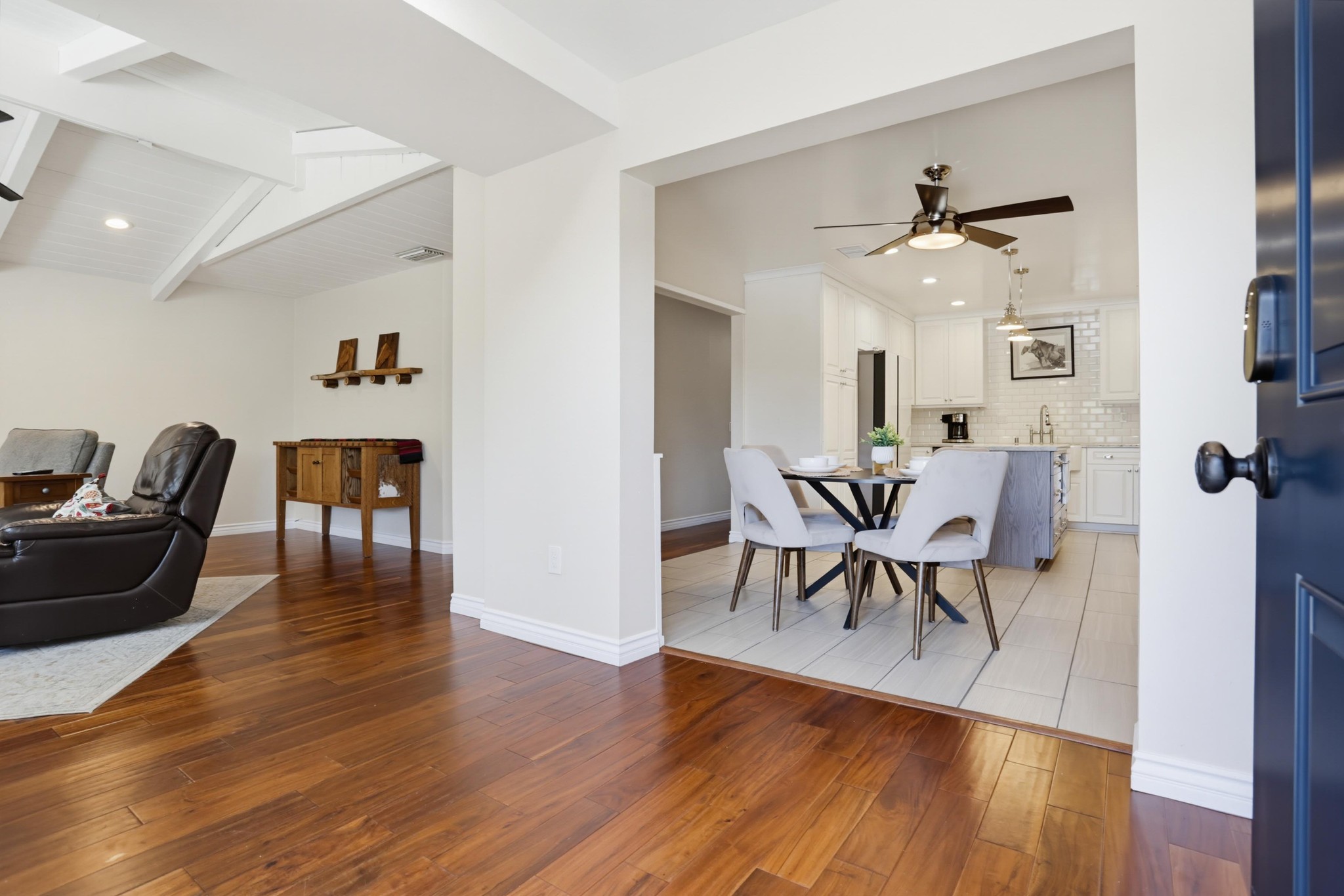 Virtual tour photo 6 of 37 for 14319 Old Community Rd