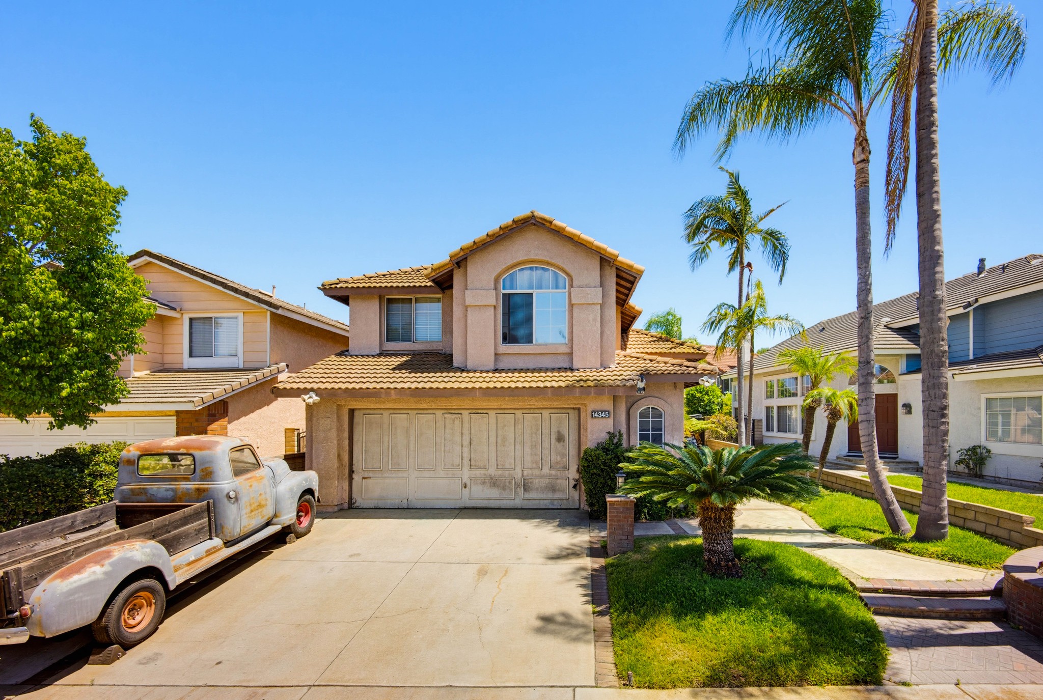Virtual tour photo 5 of 51 for 14345 Village View Ln