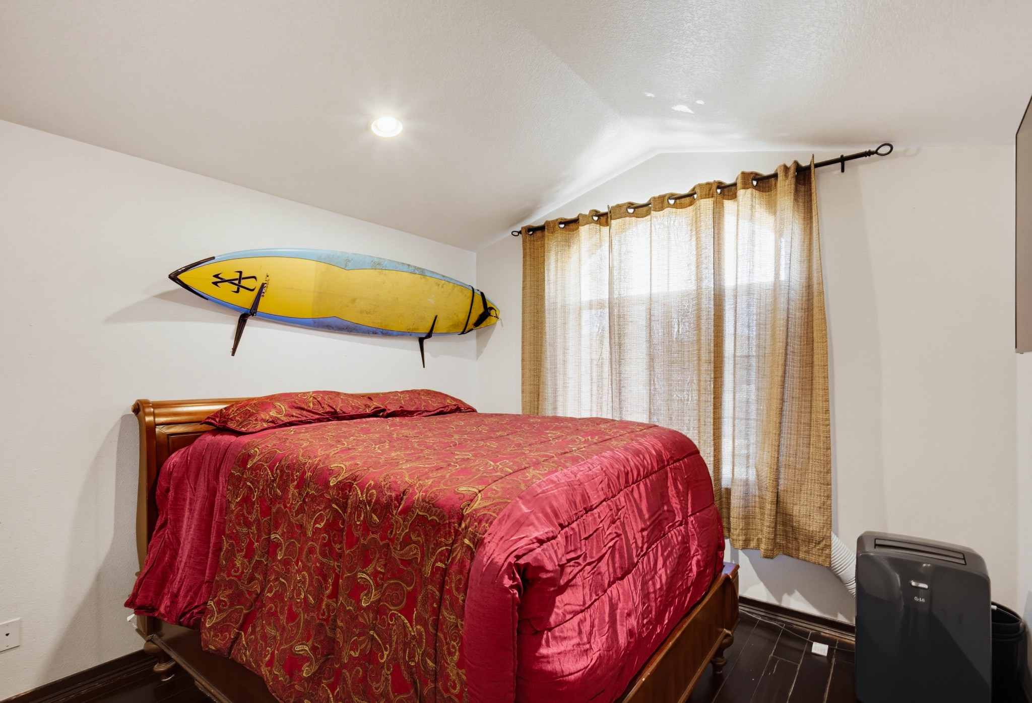 Virtual tour photo 40 of 51 for 14345 Village View Ln