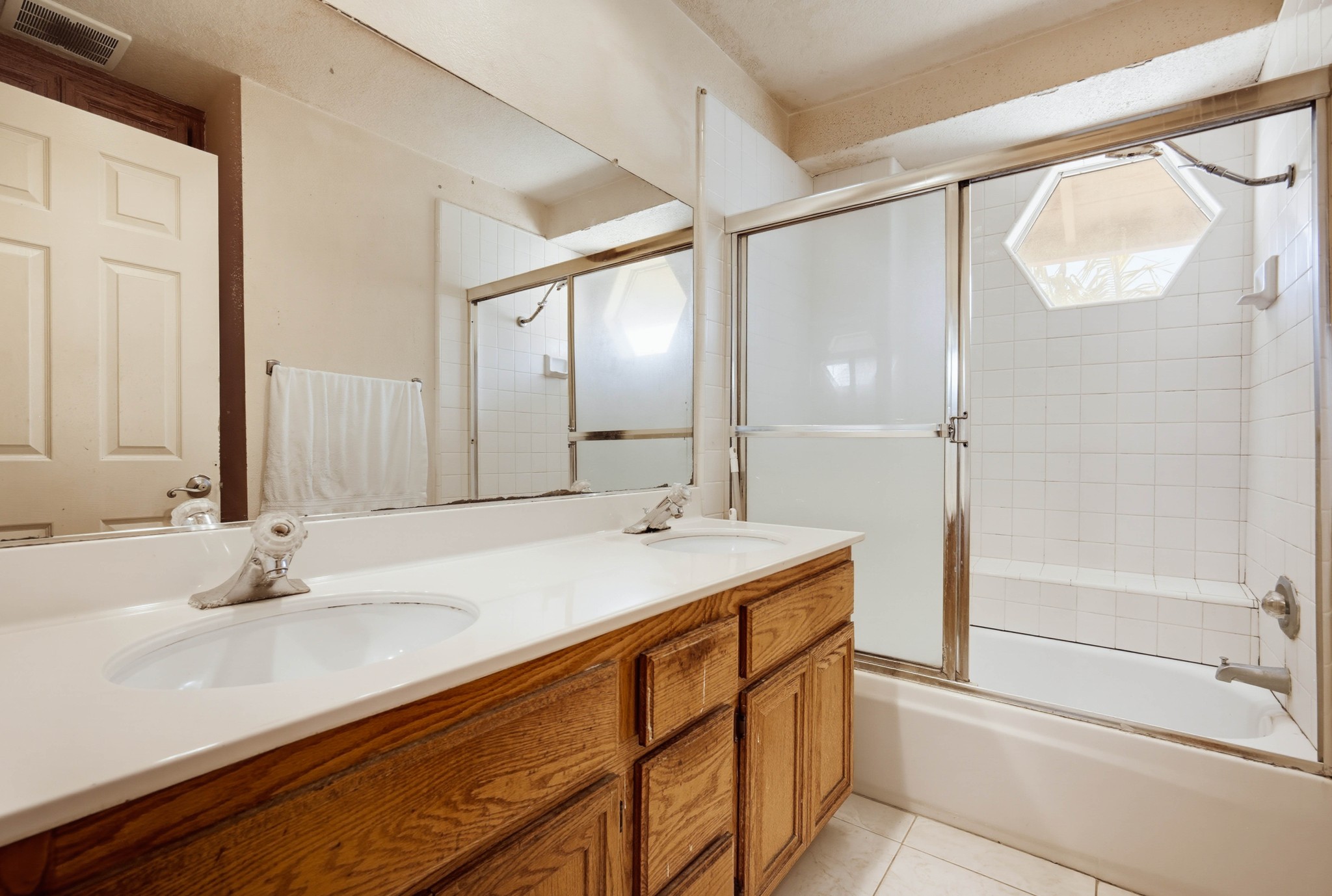 Virtual tour photo 42 of 51 for 14345 Village View Ln