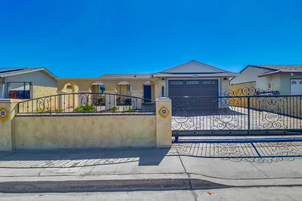 Virtual tour photo 1 of 45 for 1435 Ava St