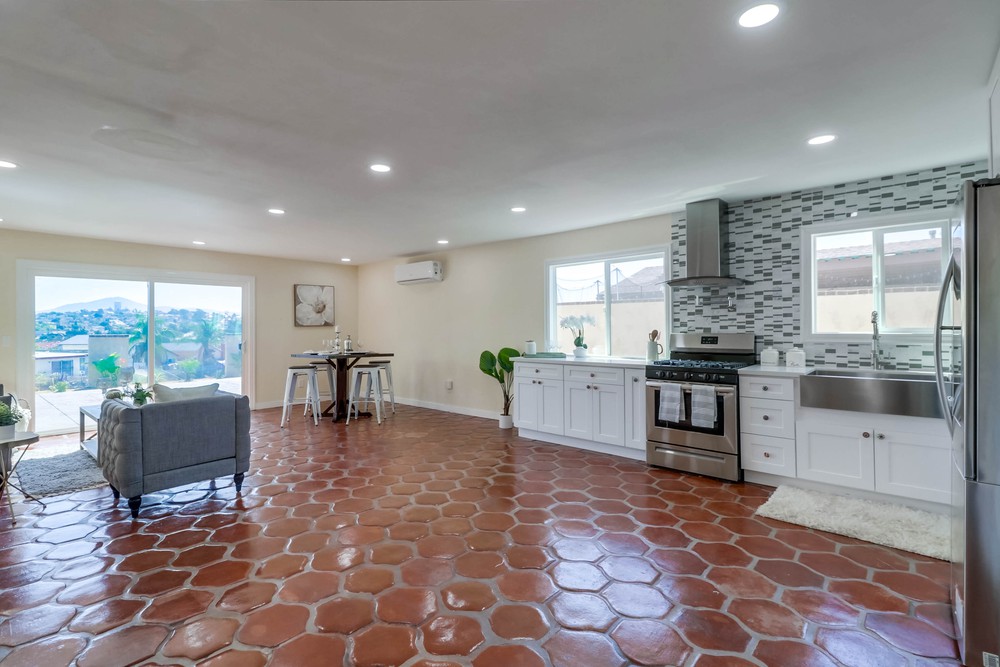 Virtual tour photo 11 of 45 for 1435 Ava St