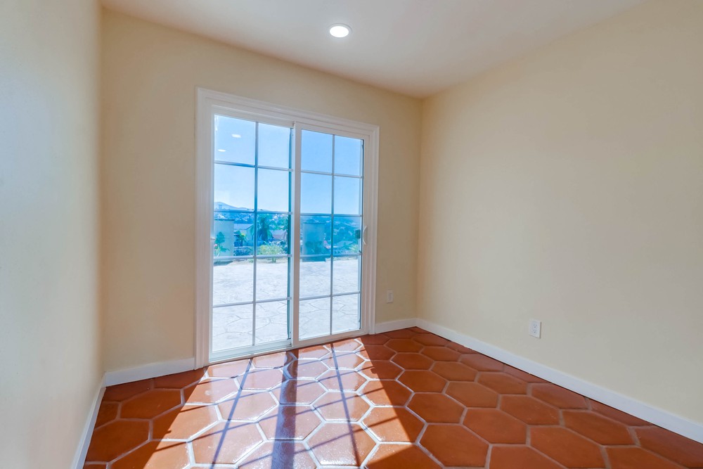 Virtual tour photo 30 of 45 for 1435 Ava St