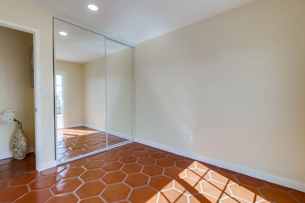 Virtual tour photo 31 of 45 for 1435 Ava St