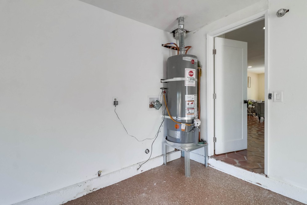 Virtual tour photo 36 of 45 for 1435 Ava St