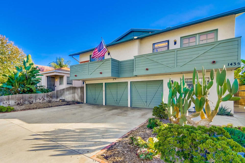 Virtual tour photo 1 of 51 for 1435 Essex St #4