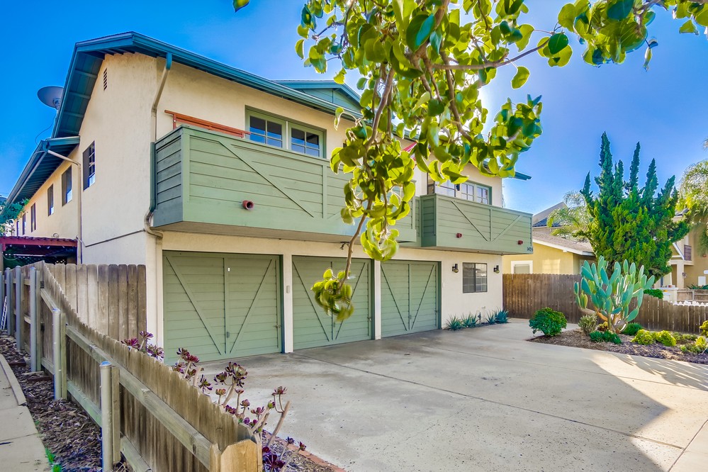 Virtual tour photo 3 of 51 for 1435 Essex St #4